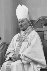 Zmarł śp. ks. infułat Stanisław Mac, emerytowany proboszcz parafii katedralnej w Rzeszowie