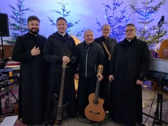 Muzyczna pasja kapłanów